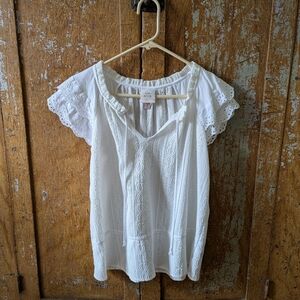 Knox Rose Eyelet White Top Size Medium